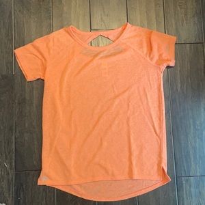 Girl’s exercise t-shirt